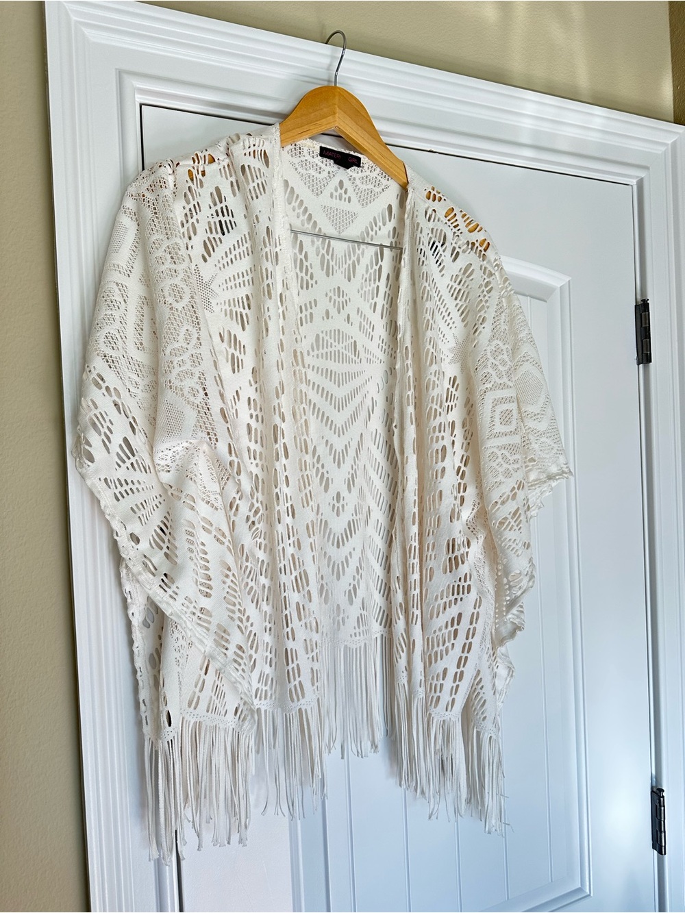 Crochet Fringe Kimono Cardigan in Cream
